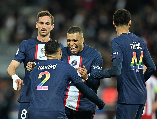 法甲金靴榜竞争激烈，姆巴佩领跑