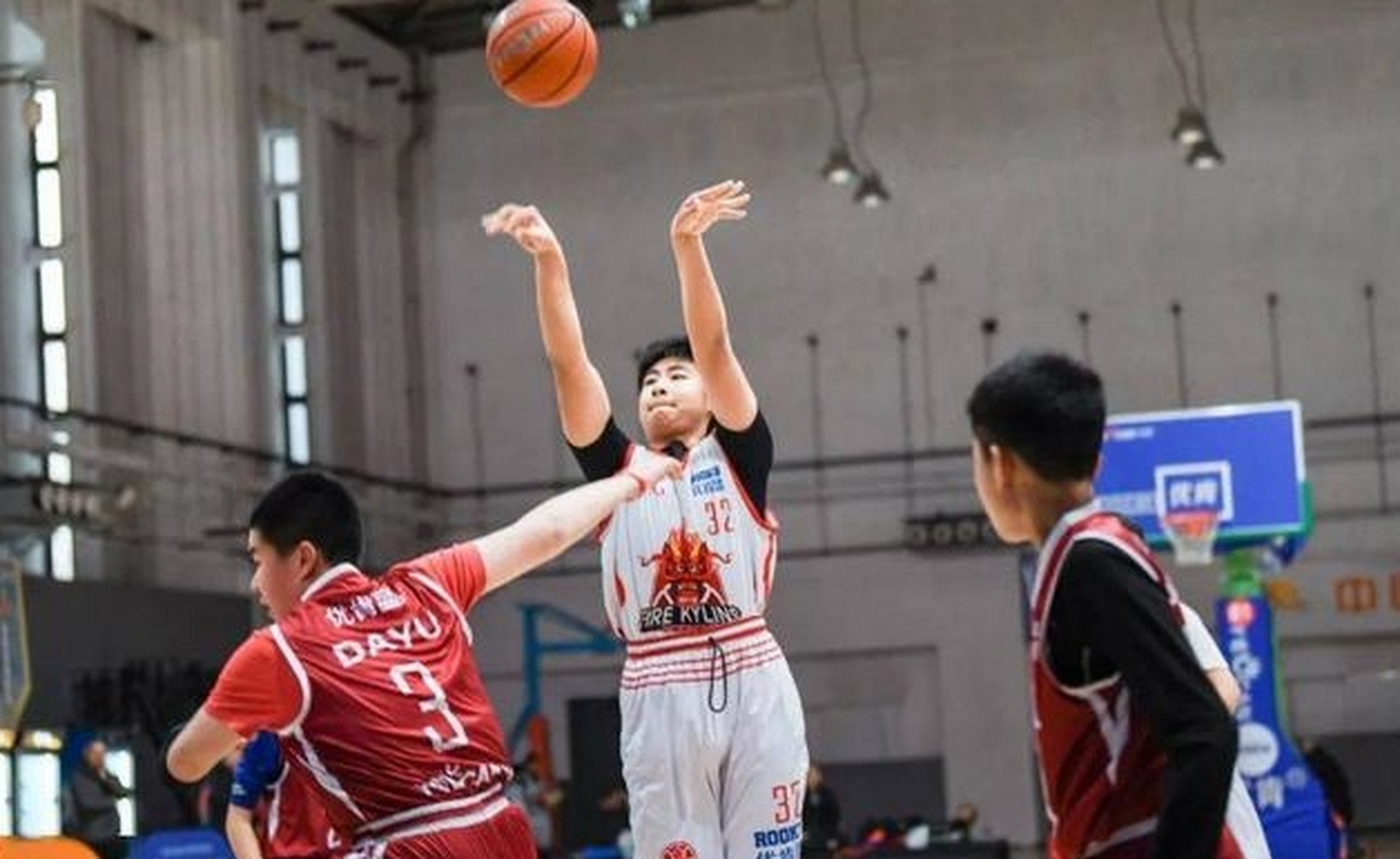 中国篮球青训的“矮个子难题”的简单介绍 中国篮球青训的“矮个子难题”的简单介绍