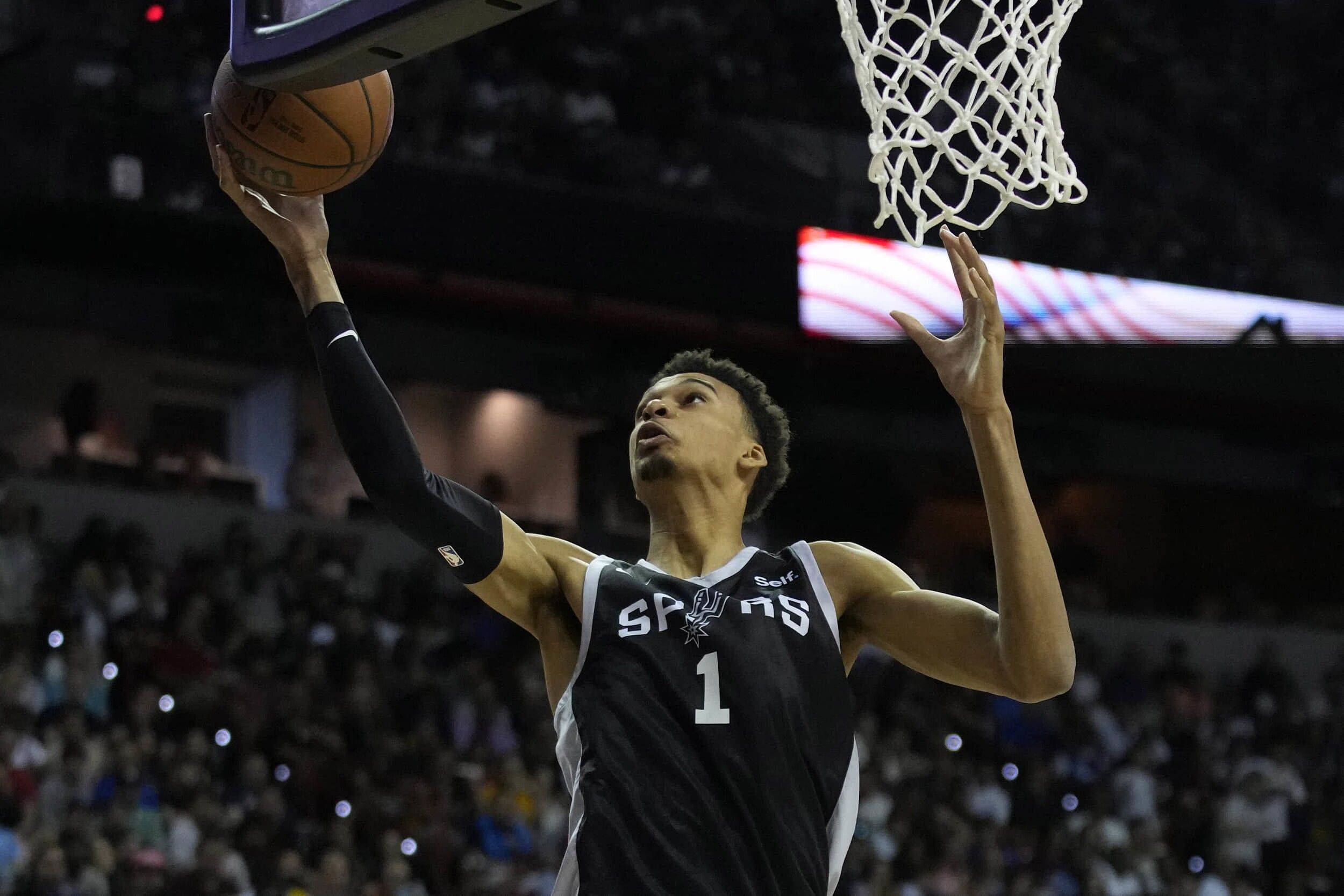 九游体育官网-文班亚马季后赛首秀30+10，马刺未来可期的简单介绍