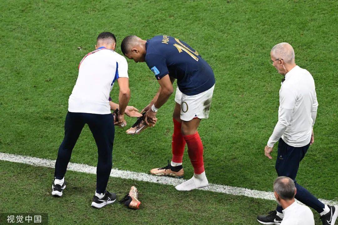 看球时最离谱的“玄学”操作的简单介绍 看球时最离谱的“玄学”操作的简单介绍