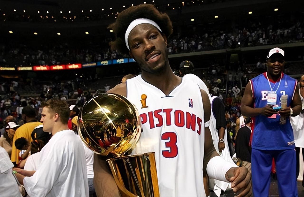 2004年活塞夺冠20周年，平民球队的奇迹的简单介绍