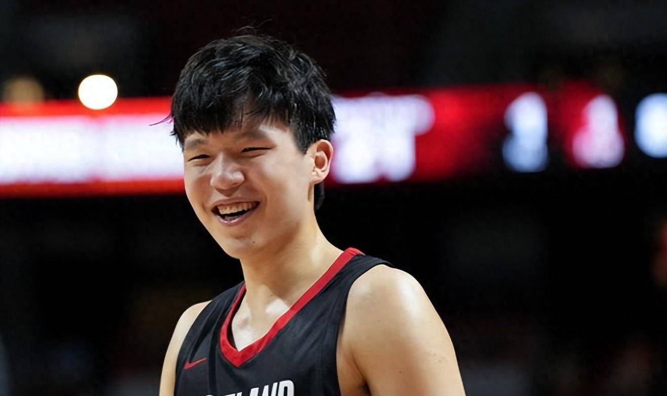 九游体育在线-CBA新星爆发：20岁小将单场砍30+的简单介绍