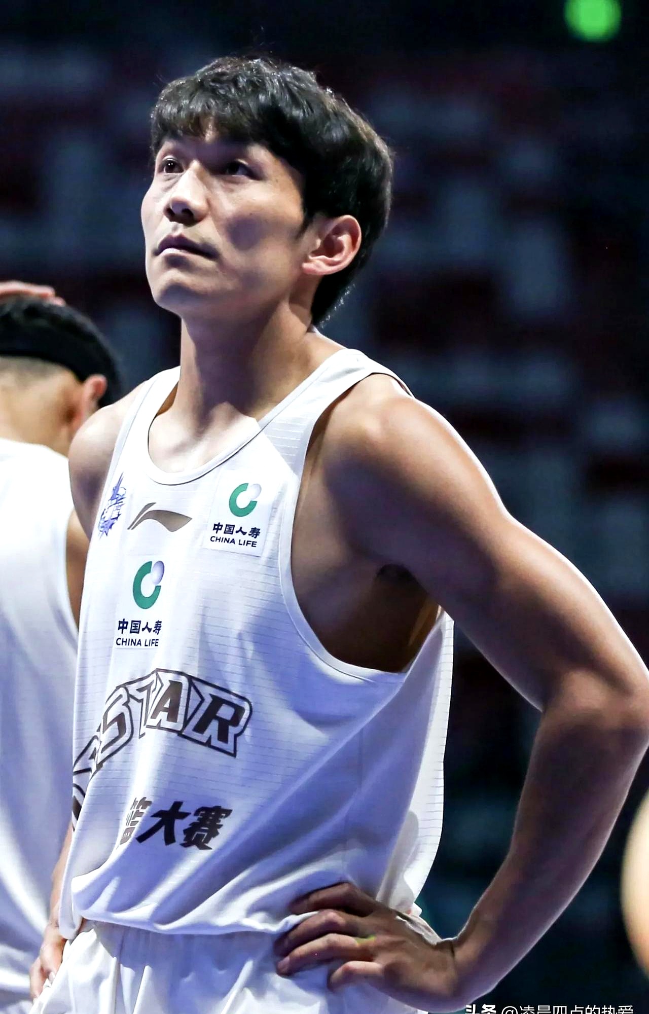 篮球纪录片《不止篮球》讲述草根球员故事的简单介绍